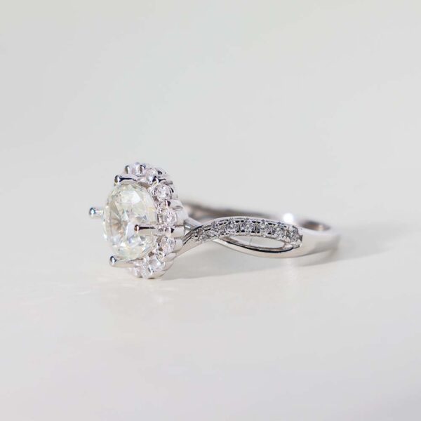 Halo Twirl Ring - Image 3