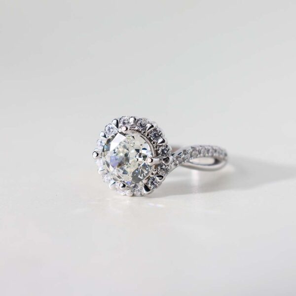 Halo Twirl Ring - Image 5