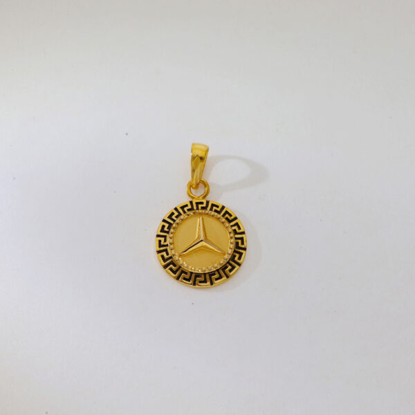 Versace Mercedes Gold Gents Pendant - Image 2