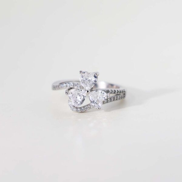 Fancy solitaire ring - Image 2