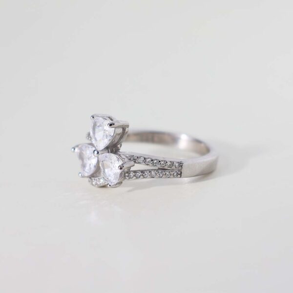 Fancy solitaire ring - Image 3