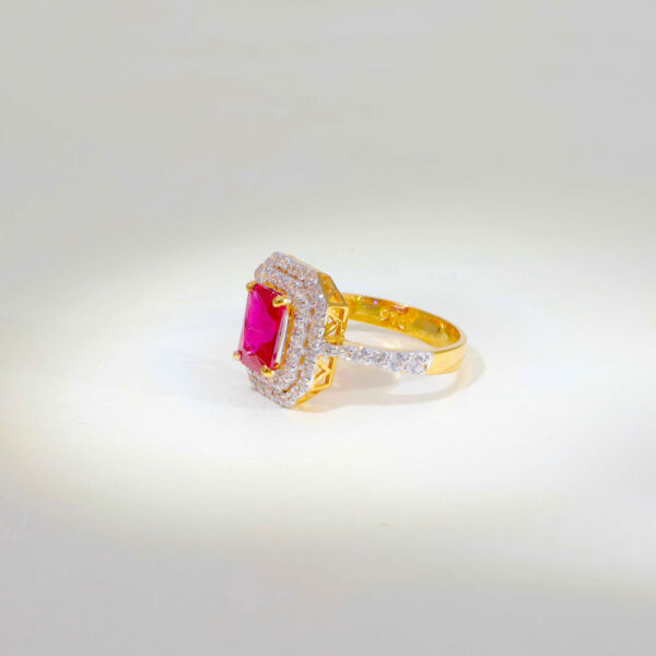 Sparkling Red Stone Ring - Image 3