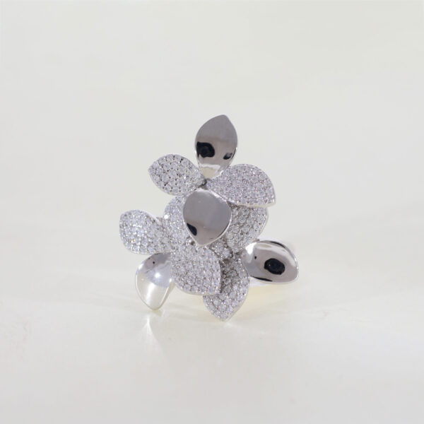 Fluttering Diamond Butterfly Ring - Image 4