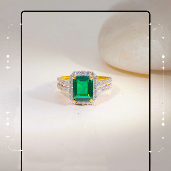 Argyle Fancy Intense Green Stone Ring - Image 4