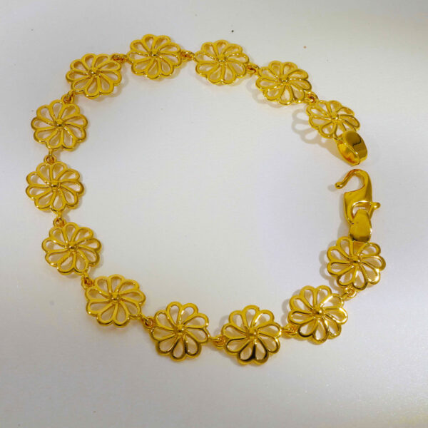 Gold Flower Ladies Bracelet - Image 4