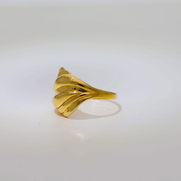 The Shiriya Ladies Ring - Image 2
