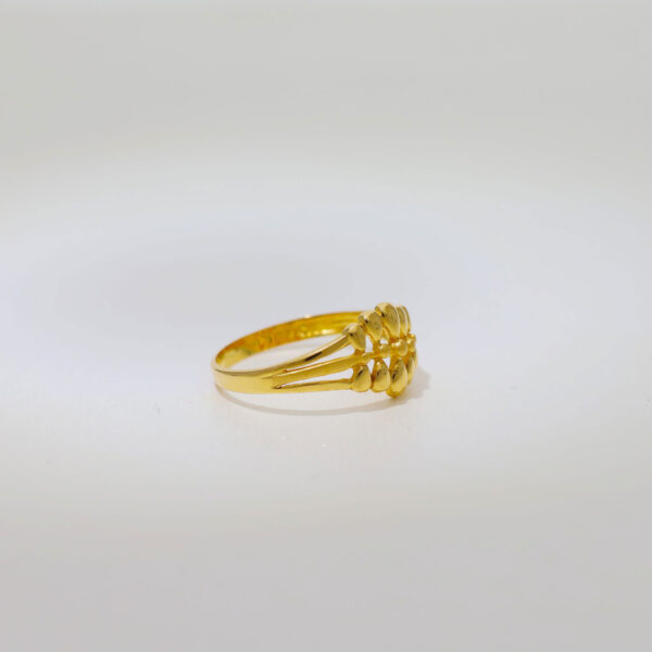 The Aural Ladies Ring - Image 3