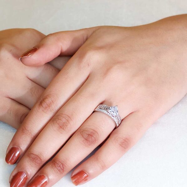 Heartfelt Radiance Ring - Image 6