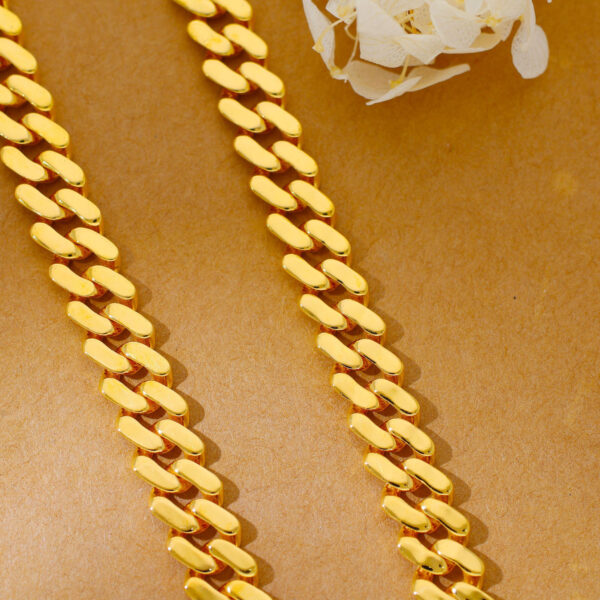 Figaro Gents Gold Chain - Image 4