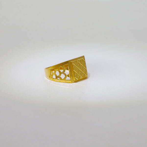 Detailed Gold Designer Gents Ring - Image 3