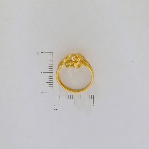 Roseate Heart Gold Ladies Ring - Image 5