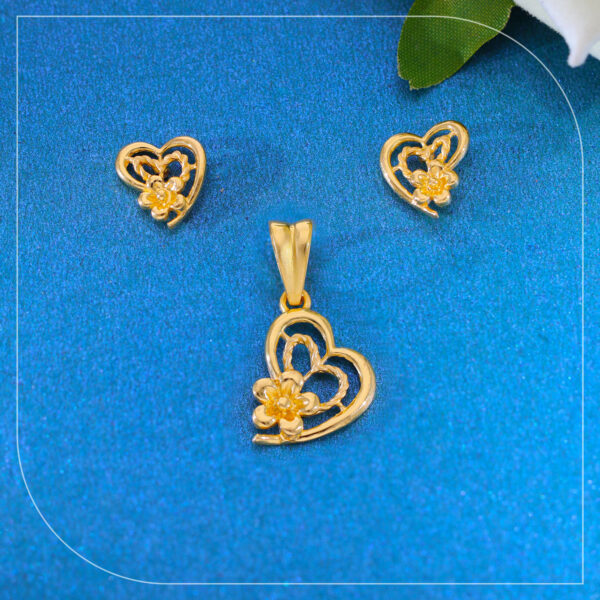 Heart And Rose Ladies Pendant Set - Image 5