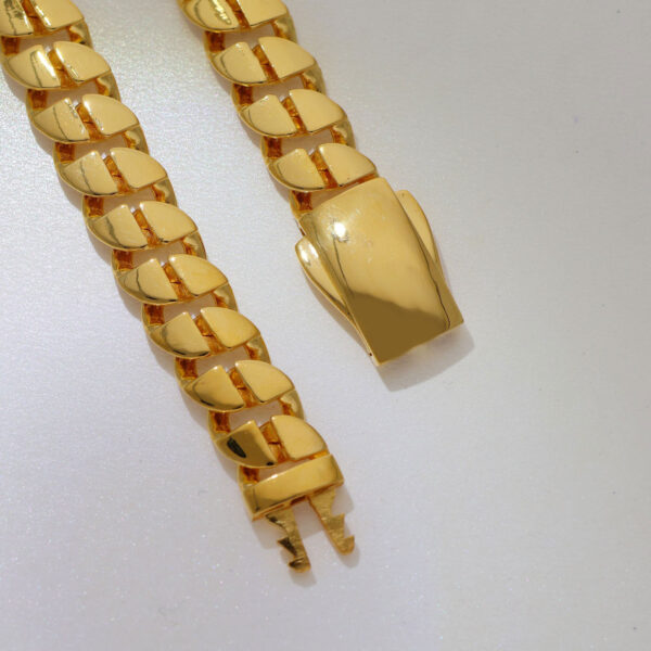 Charming Link Gold Bracelet For Men - Image 2