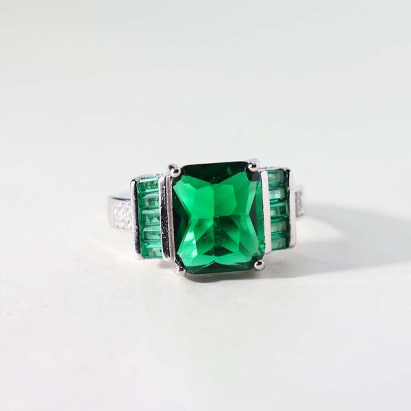 Emerald Empress Ring - Image 5