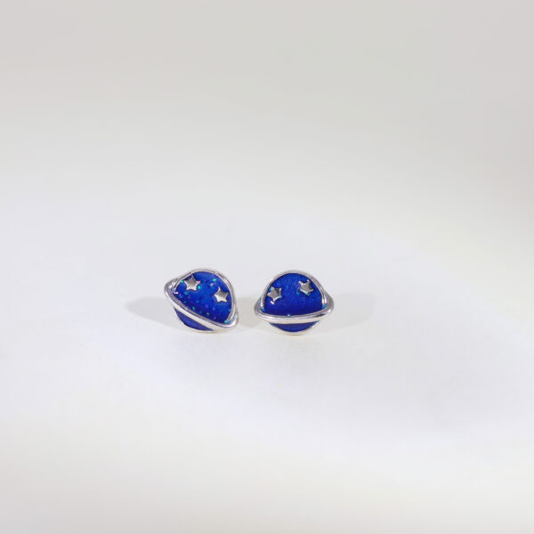 Floral Motif Pearl Drop Earrings