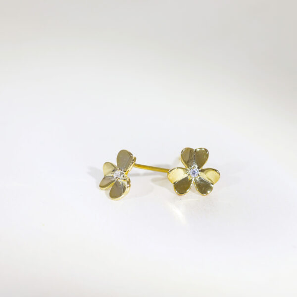 Traditional Gold Jhumka Earrings - Image 2
