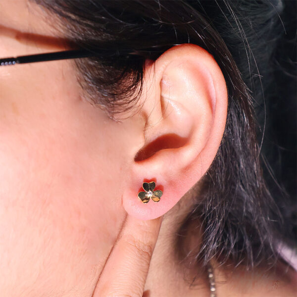 Traditional Gold Jhumka Earrings - Image 4