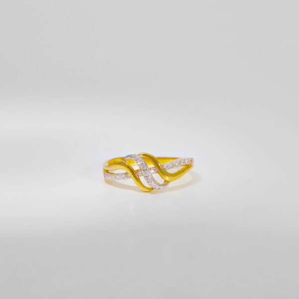 Yellow Gold Round Solitaire Ring