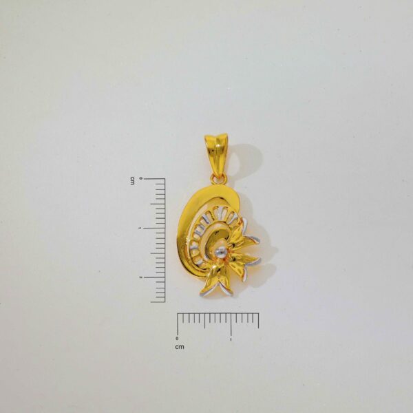Halo Medallion Flower Ladies Pendent - Image 5