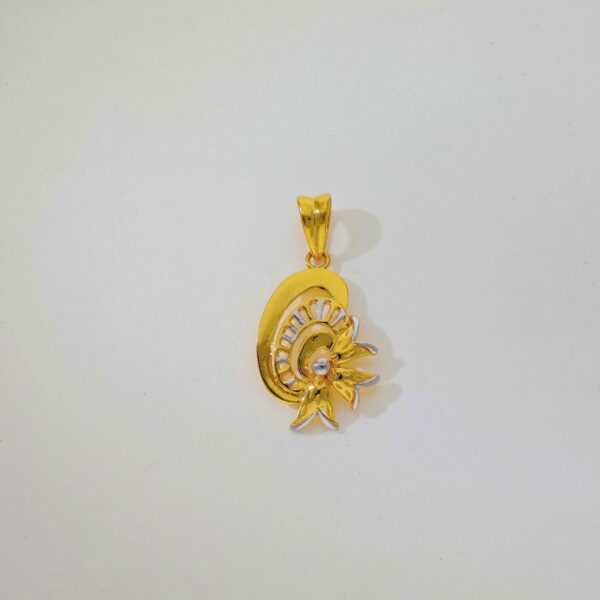 Halo Medallion Flower Ladies Pendent - Image 3