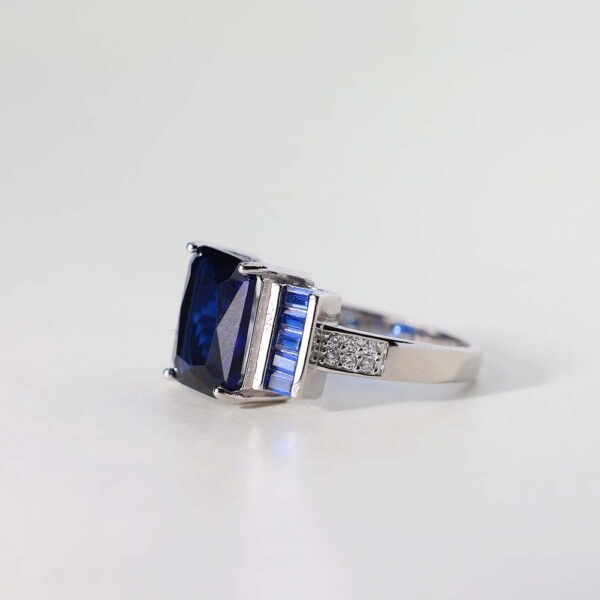 Sapphire Splendor Ring - Image 3