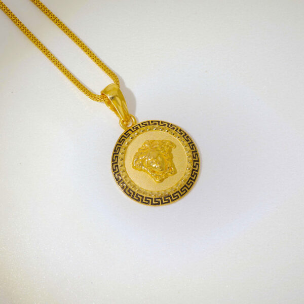 Zigzag Versace Gents Gold Pendent