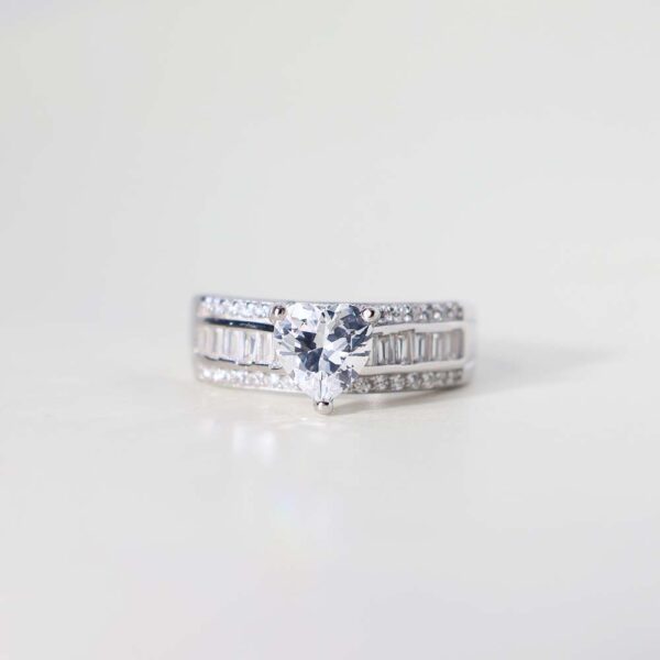 Heartfelt Radiance Ring - Image 3