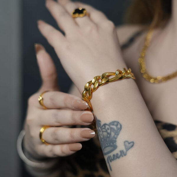 Double Big Curb Gold Gents Bracelet - Image 6