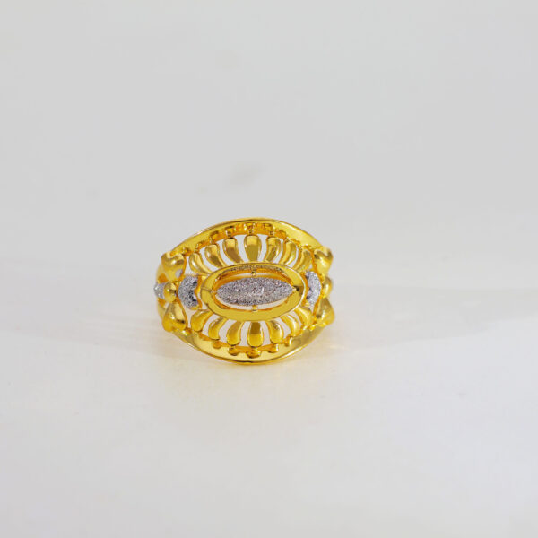 Symmetrical Floral Dome Ring