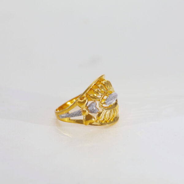 Symmetrical Floral Dome Ring - Image 3