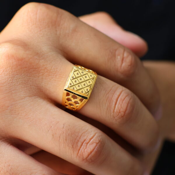 Detailed Gold Designer Gents Ring - Image 5