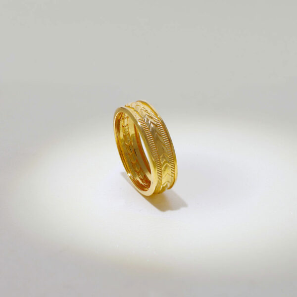 Diamond Cut Faceted Unisex Band - Image 4