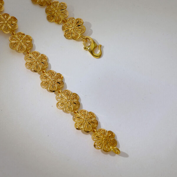 Flower Chain Bracelet - Image 2