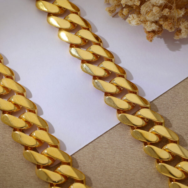Napier Cuban Gents Gold Chain - Image 5