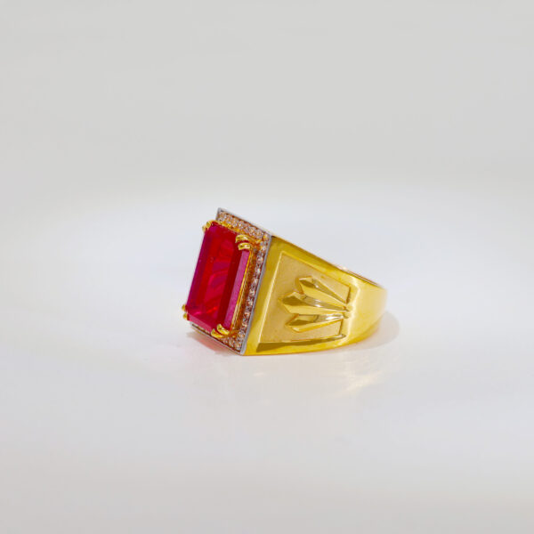 Designer Pink stone Gents Ring - Image 3