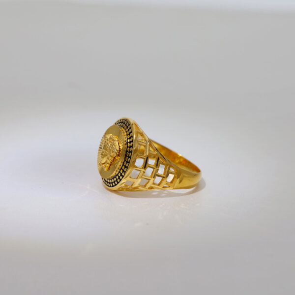 Gold Vercase Signet Gents Ring - Image 3