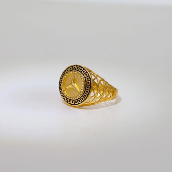 Mercedes Gents Gold Signet Ring - Image 3