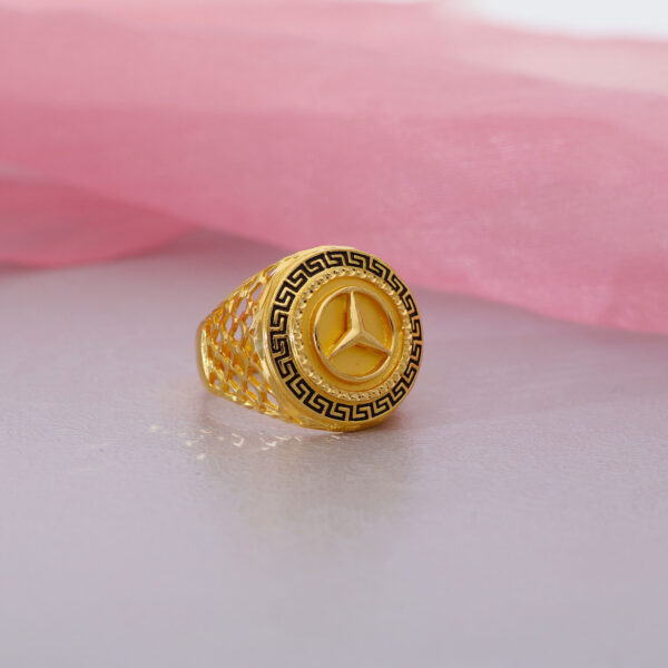Handsome Mercedes Logo Gents Ring - Image 5