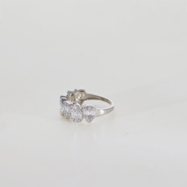 Elegant Spark Diamond Ring - Image 3
