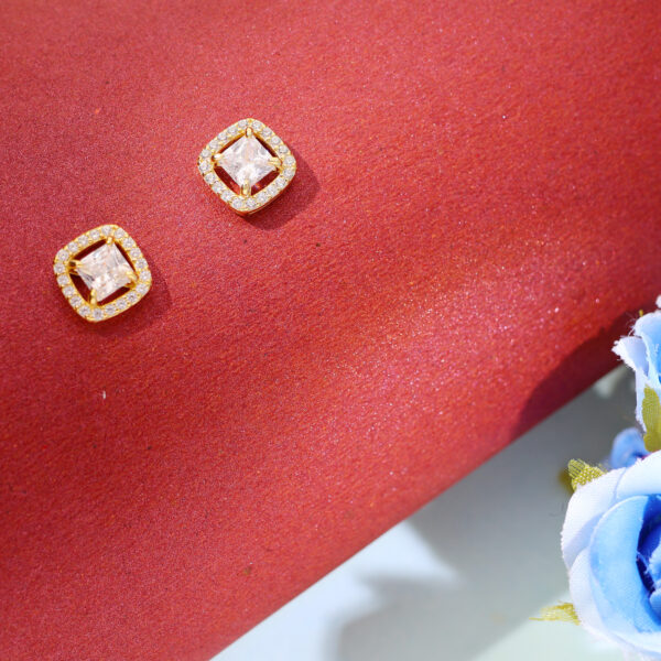 Blush Mist Rosegold Studs