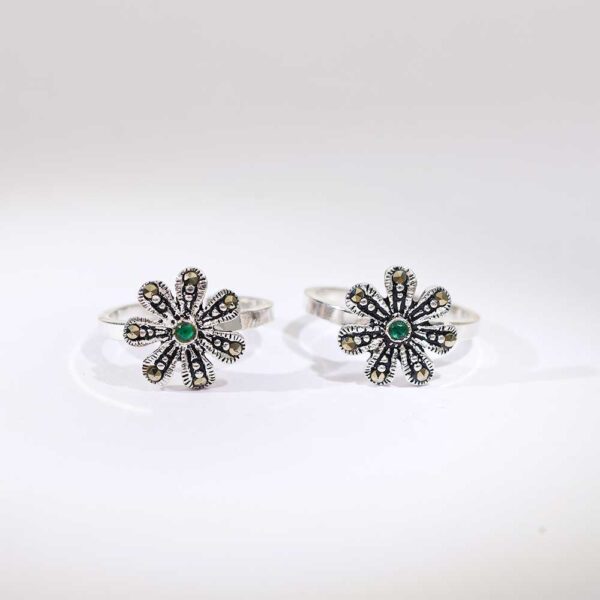 Petal Grace Toe Rings - Image 2