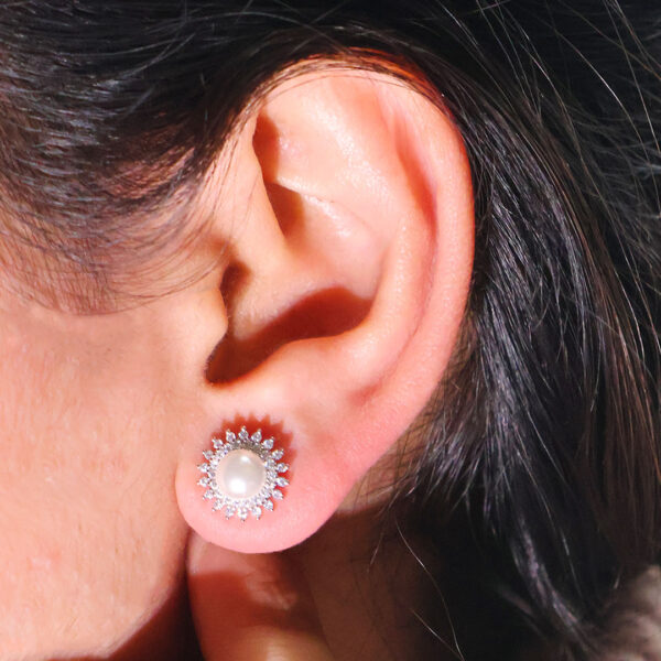 Starlight Crown Pearl Earrings - Image 5