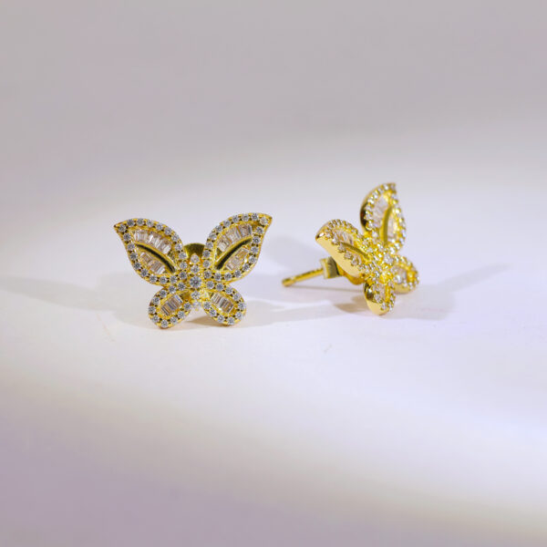 Glow Nest Rosegold Studs