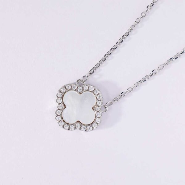 Pearl Clover Pendant - Image 3