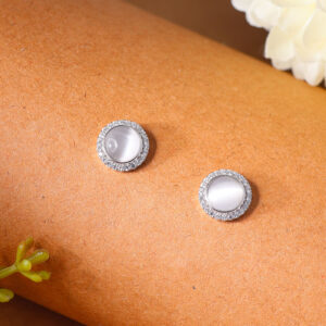 Clasp Glow Silver Earrings