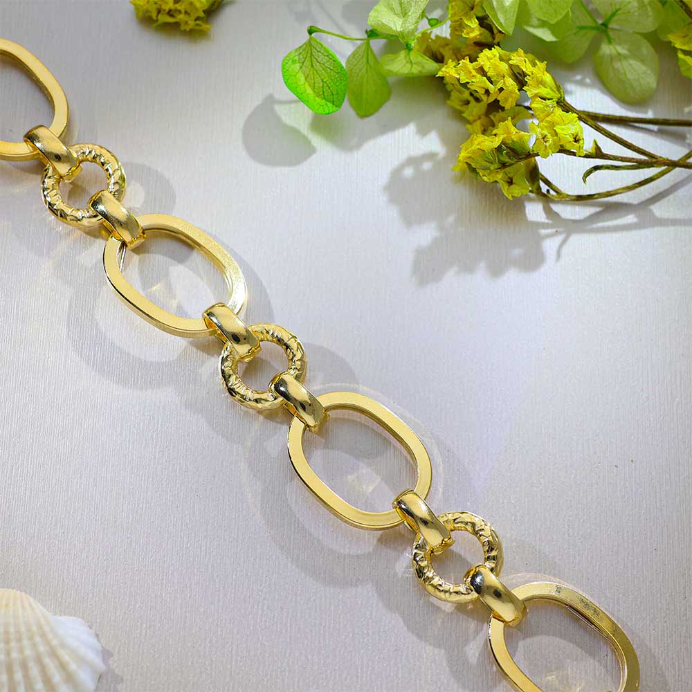 Golden Oval Yellow Gold Bracelet - Image 5