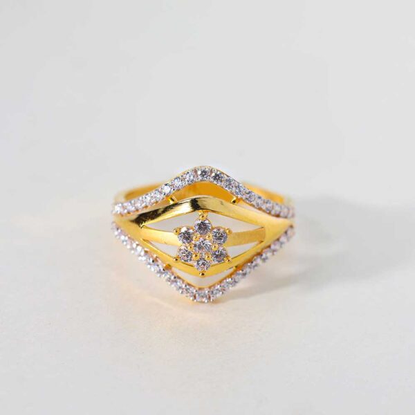 Star Petal Shine Ring