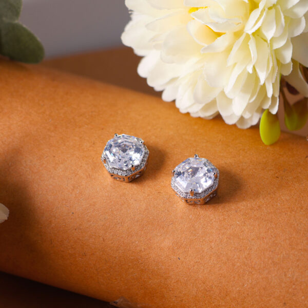 Royal  Sparkle Earrings - Image 4