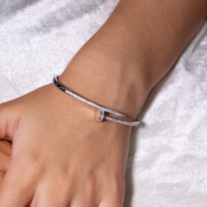 Shine Clasp Silver Bracelet