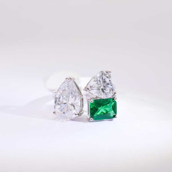 Emerald Glint Ring - Image 3